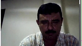 Bigote Maduro: Oso Amateur