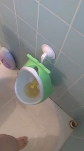Urine Fetish Princess Potty Training Boy Urinal Toy Aim Play!: Girl Stands to Pee Foamy Yellow Piss