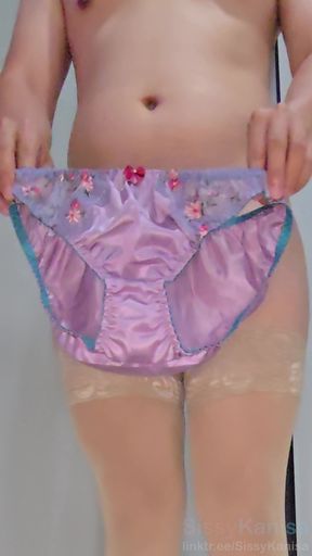 Sissy Kanisa's Fitting Room: Try on New Panties, Light Purple Red Bow