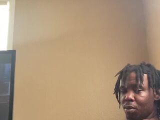 Smoking watchin tv horny waiting on bae to get off work to let off sum pressure