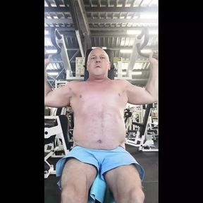 Fitness musclebear daddy bodybuilder Studio biceps strongman powerlifter