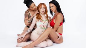 ”Sitter's Sneaky Peeping - Dana Vespoli, Reagan Foxx, Madi Collins”