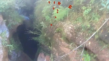 Levei ela pra conhecer a ponte que o trem passava!!! A Safada BombomD4 começou Chupar... Os Guardas chegou!!! "Sem Cortes"
