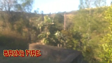 Levei ela pra conhecer a ponte que o trem passava!!! A Safada BombomD4 começou Chupar... Os Guardas chegou!!! "Sem Cortes"