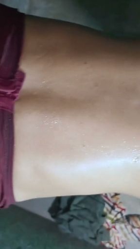 Bhabhi ki bathroom main full masti ke saath chudai kari xxx sex video   Clip 1
