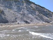 Delgadito Exhibicionista Se Graba Haciendo Nudismo y Los Senderistas le Miran Desde Arriba