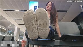Dirty Airport Foot Goddess: Sandal Worship & Toenail Teasing
