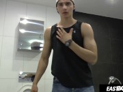 Sexy muscle boy Jared Shaw striptease