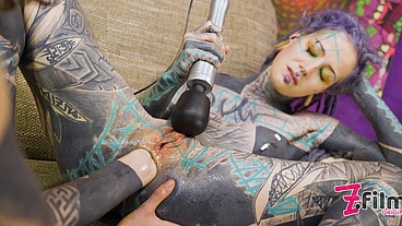Alt TEEN gets her ASS fisted