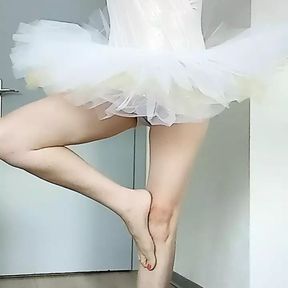 Ballet girl