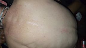 Foda nas cabines com dois desconhecidos.