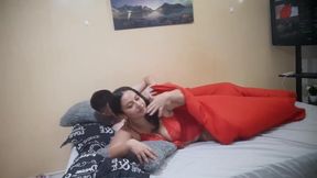 My Cousins Wife Looks For Me At Dawn So That I Can Fuck Her Under The Sheets