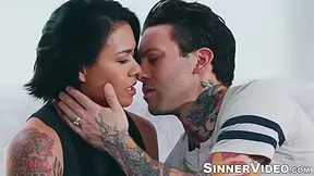 Small Hands And Dana Vespoli - Tattooed Fingered Hard Busty In A Hardcore Fucking Session