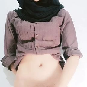 Beauty Hijab Asian Trap - Standing Masturbation After Work