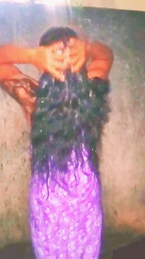 මම අල්ලපු ගෙදර නානවා, මම හැම දෙයක්ම වීඩියෝ කරනවා, 1 කොටස මගේ අලුත් ලිංගික සංවේදනය part1me