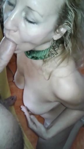 Selena's close up dancing, posing and sex games