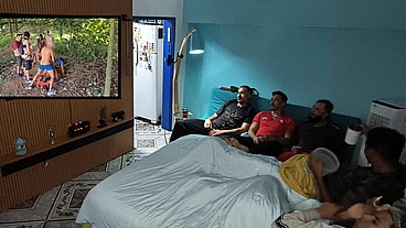 Putaria dos nativos, surubada dos dotados com muito leite e meteção