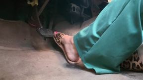 Sunday Drive in Leopard Print Sandals