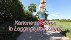 Destroy boxes in leggings and boots - Kartons zerstören in Leggings und Stiefel