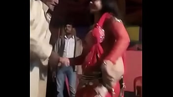 Mujra excites a thatki Budha (old man) horny. Funny dance.