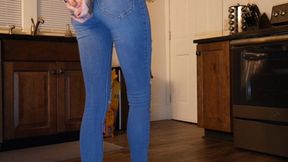 Locked Jeans Wetting