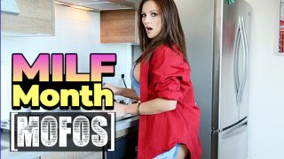 Blowjob &#8211; POV anal POV hardcore film med store bryster brunette MILF Mandy Flores bliver analt kneppet af en stor pik David Flores
