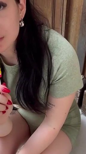 Tourist Seeks Horny Girl to Film While Fucking Her - Almendra Gala