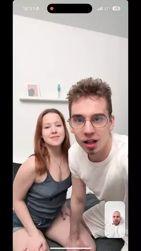 Mobil Version Swingers Meet via Video Connection and Have Sex Online