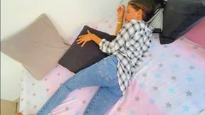 NIGHTMARE AND WET JEANS