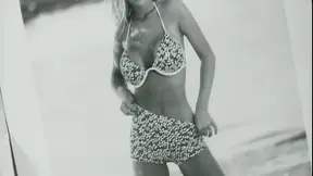 Vintage threesome with hot mature asses