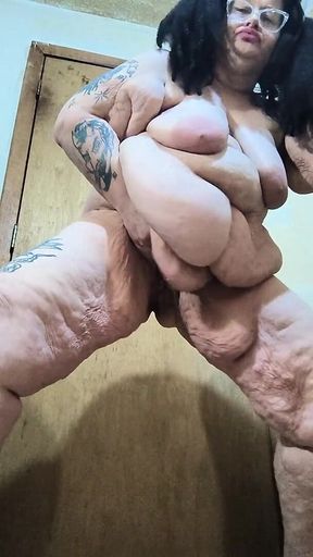 It's a Cum Bath Splash When She's Fucks Her Box Dripping to Her Ass