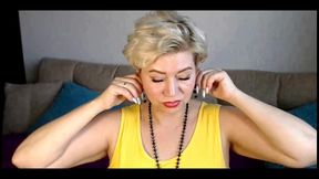 my sweet wife is a webcam slut-2 .!. a dildo in the pussy of a mature beauty and a perky playful wagging of her ass... (full version)