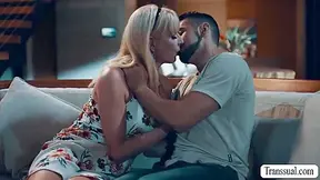 Bigtits Shemale Stepmom Gets Bareback Fucked By