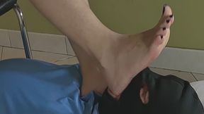 SABRINA GREEN AND HER HUMA FOOTSTOOL FOR LUNCH SMOTHER 10