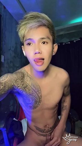 Inked Horny Twink Performed in a Live Webcam Show