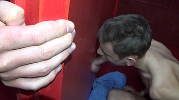 minet de 18 ans baisé en glory holesminet de 18 ans baisé en plan glory holes...