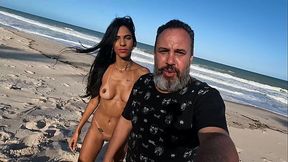 Nathalia Santos realiza um sonho na praia de Tambaba