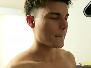 Main Dengan Guru Private (Indo Sub)