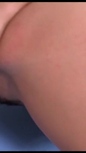 Horny MILFS hot show!