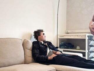 9WEEKS PREGGO TEEN SEDUCES HER MALE WITH A ABDOMEN DANCE - MAGICMINTCOUPLE