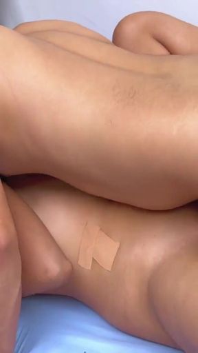 Indian couple goes to OYO hotel and has sex and MMS   Clip 2