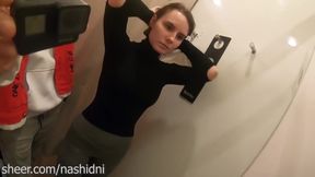 Quick Public Blowjob In A Supermarket