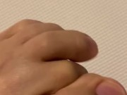 日本人の男の子の足の裏