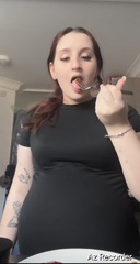 Bumil 9 bulan live sambil memasak