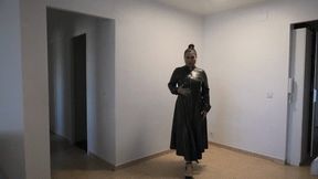 Open, close the zipper, and make a sound. ORDER a