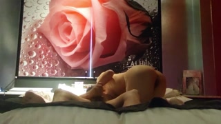 不倫カップルラブホテルハメ撮り中だし