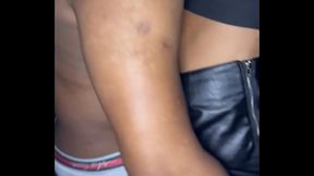 Parte 2: Muita putaria na casa de swing: Belinha deu no p&ecirc_lo, levou gozada na boca e na buceta e fez o corno limpar a porra com a l&iacute_ngua