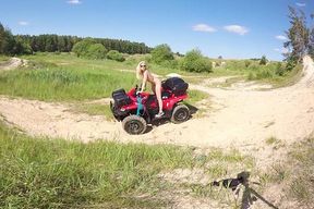 Izzy Delphine - Bod On A Quad