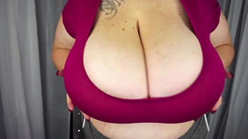 Daytona Hale All Natural Breast Bouncing