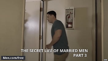 (Bud Harrison, Tobias) - The Secret Life Of Married Men Part 3 - Str8 to Gay - Men.com